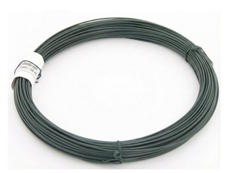 aufgerollter Bindedraht in gruen und mit einer Laenge von 50 Metern fuer einen Maschendrahtzaun.